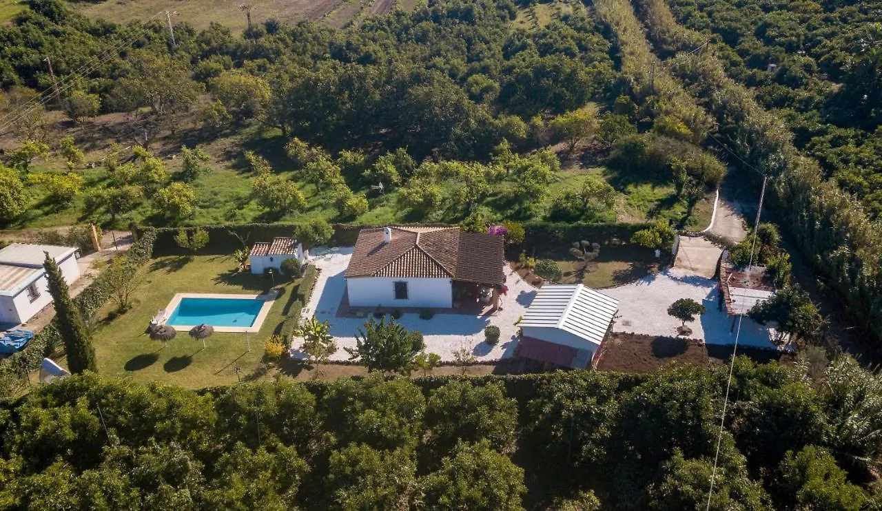 Villa Con Piscina Cerca De La Playa Estepona Spain