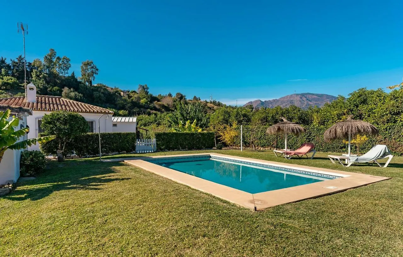 Villa Con Piscina Cerca De La Playa Estepona